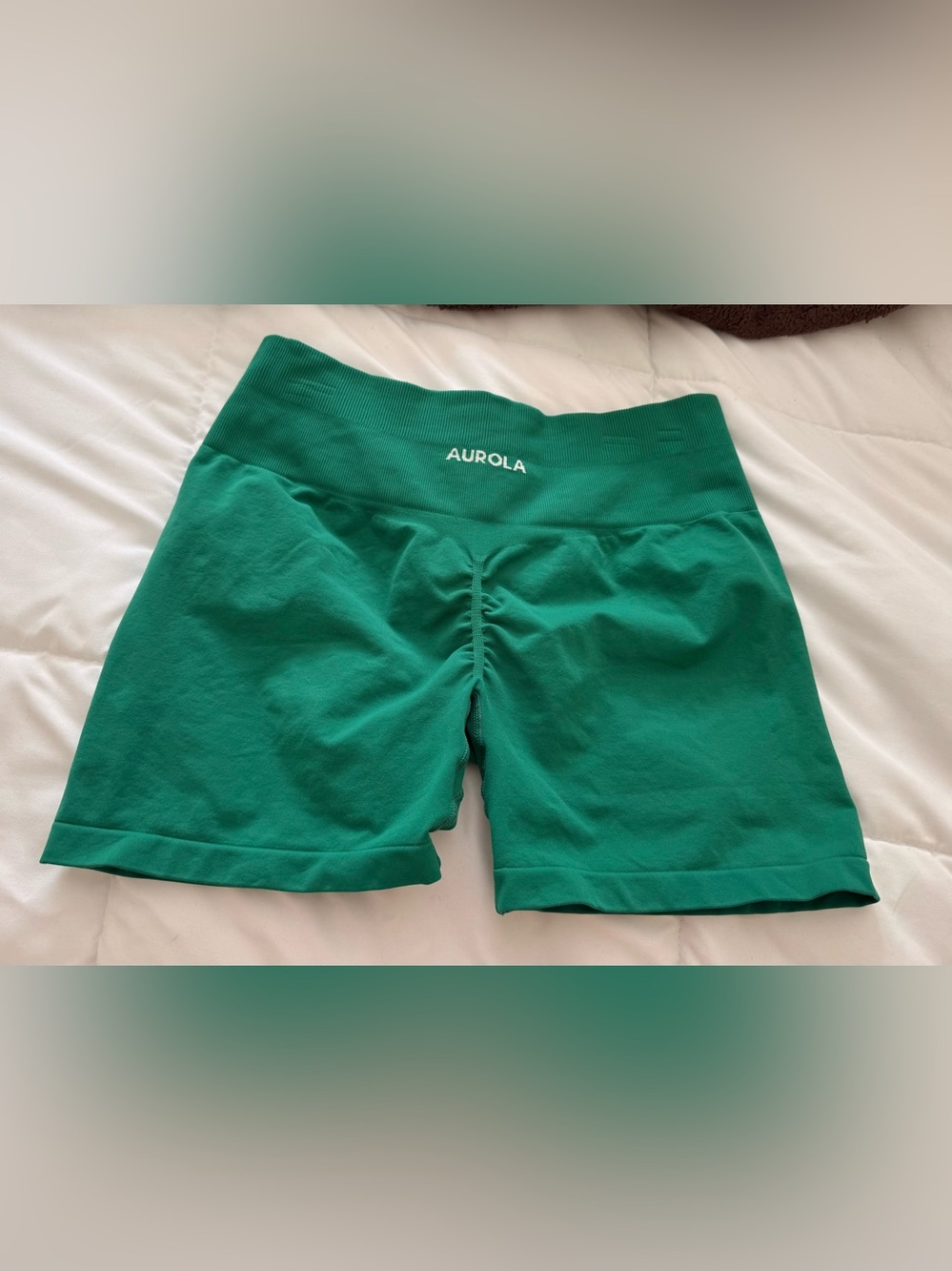 AUROLA Dream Workout Scrunch Shorts Size M
